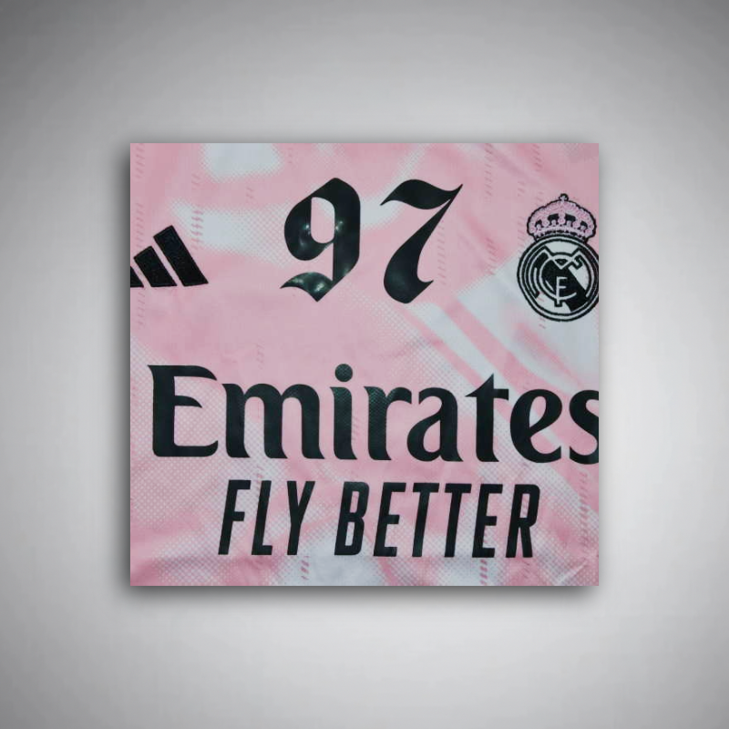 Camiseta Real Madrid x Omar Courtz