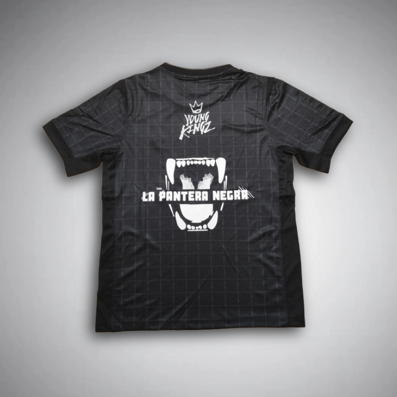 Camiseta Tottenham x Myke Towers